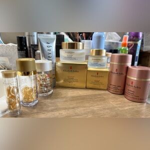 Elizabeth Arden moisturizers and capsules. Huge lot!